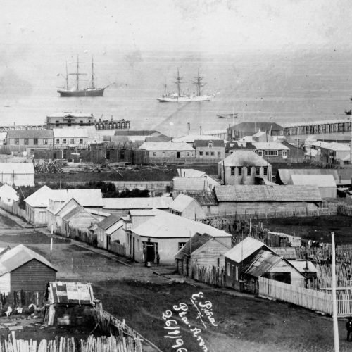 11-Vista de Punta Arenas desde Av Libertad (hoy Calle Chiloé) y Calle Arauco (hoy Calle Waldo Seguel)